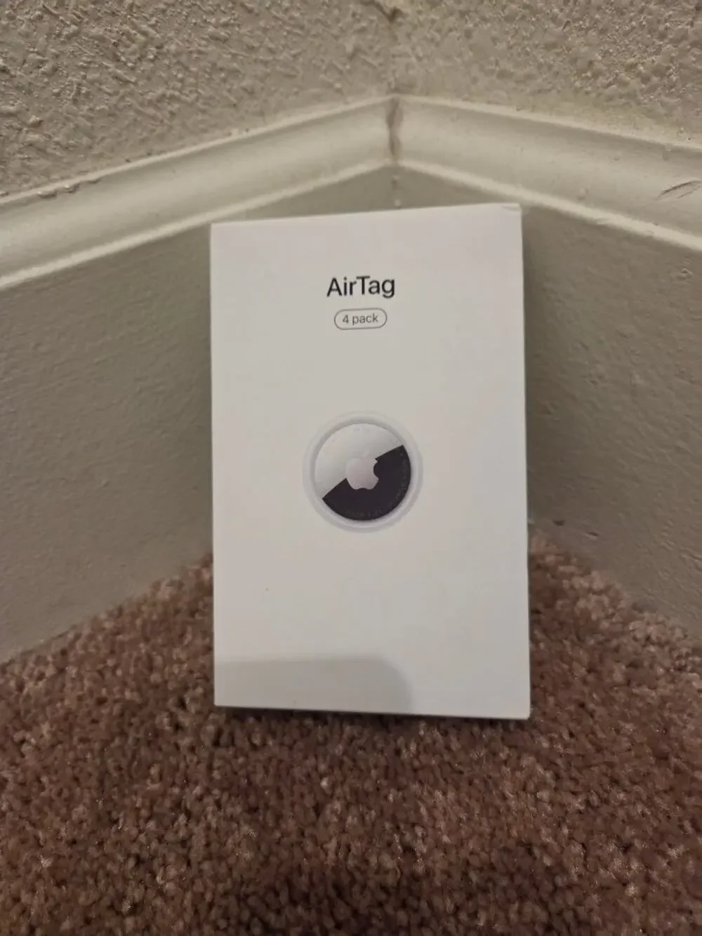 Apple AirTag 4 Pack MX542LL/A Bluetooth Item Tracker Finder NEW not opened A2187